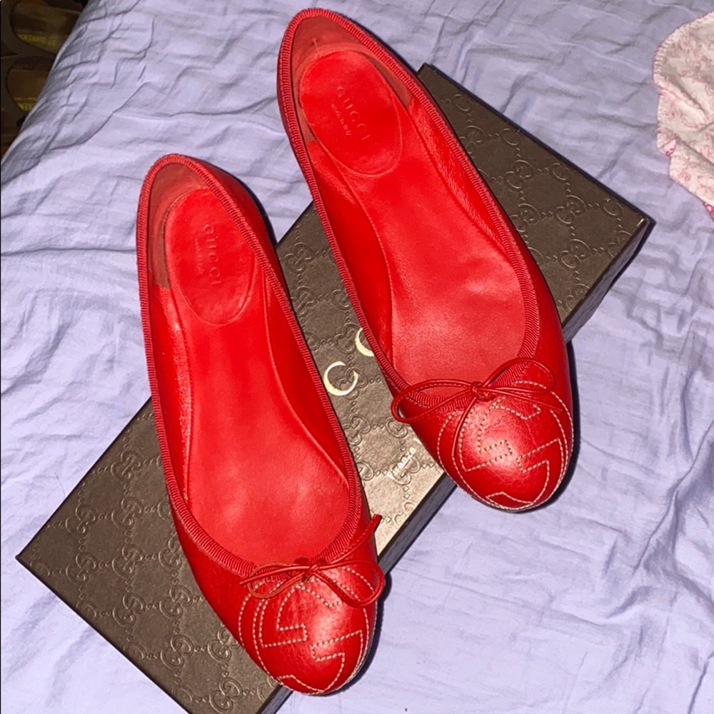Red Gucci Closed Toed